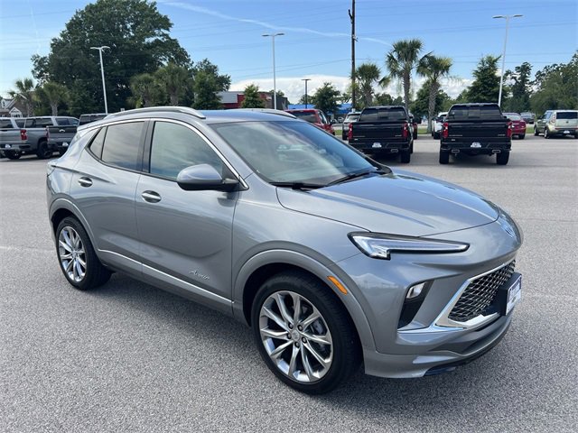 Used 2024 Buick Encore GX Avenir w/ Avenir Convenience Package image 2