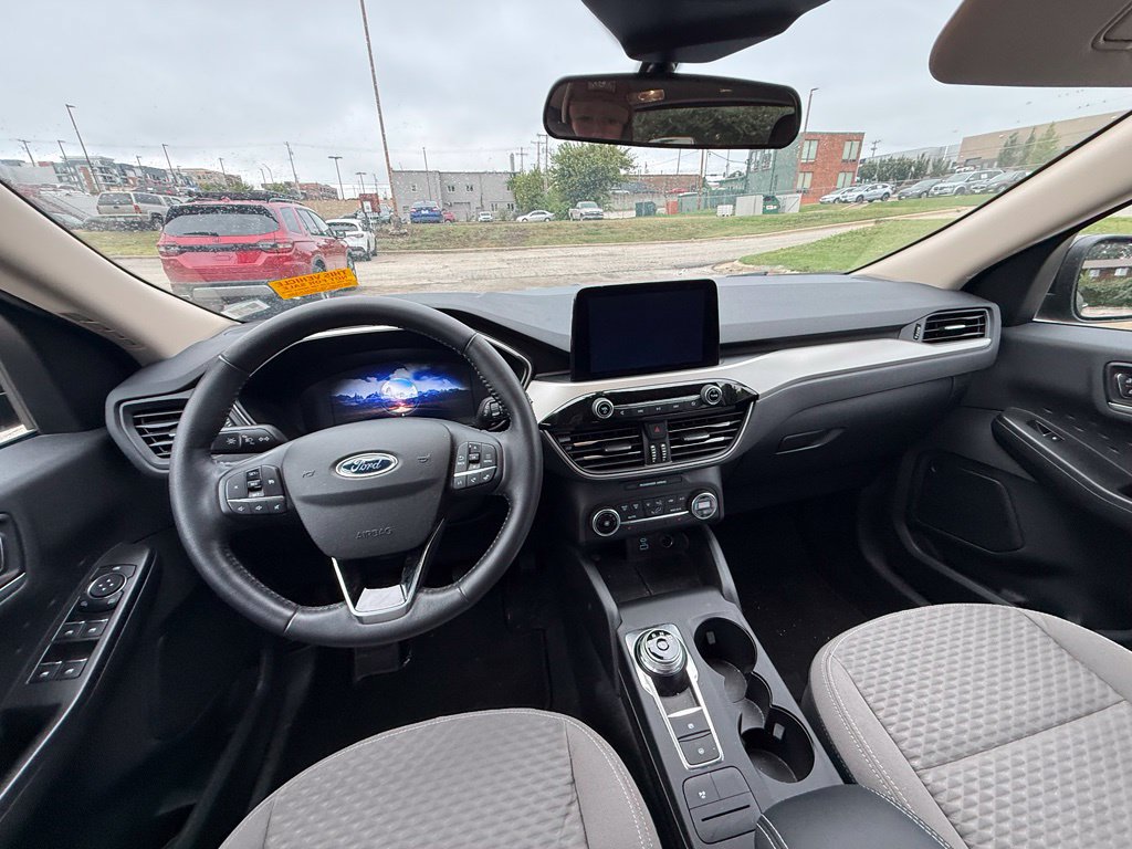 Used 2020 Ford Escape SE Sport FWD image 12