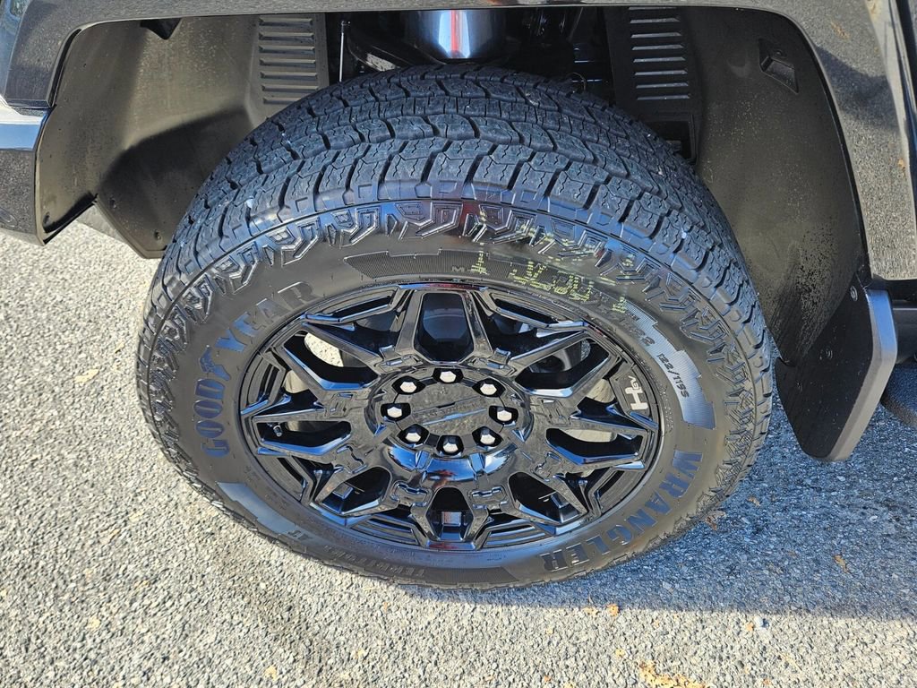 New 2026 GMC Hummer EV SUV image 17