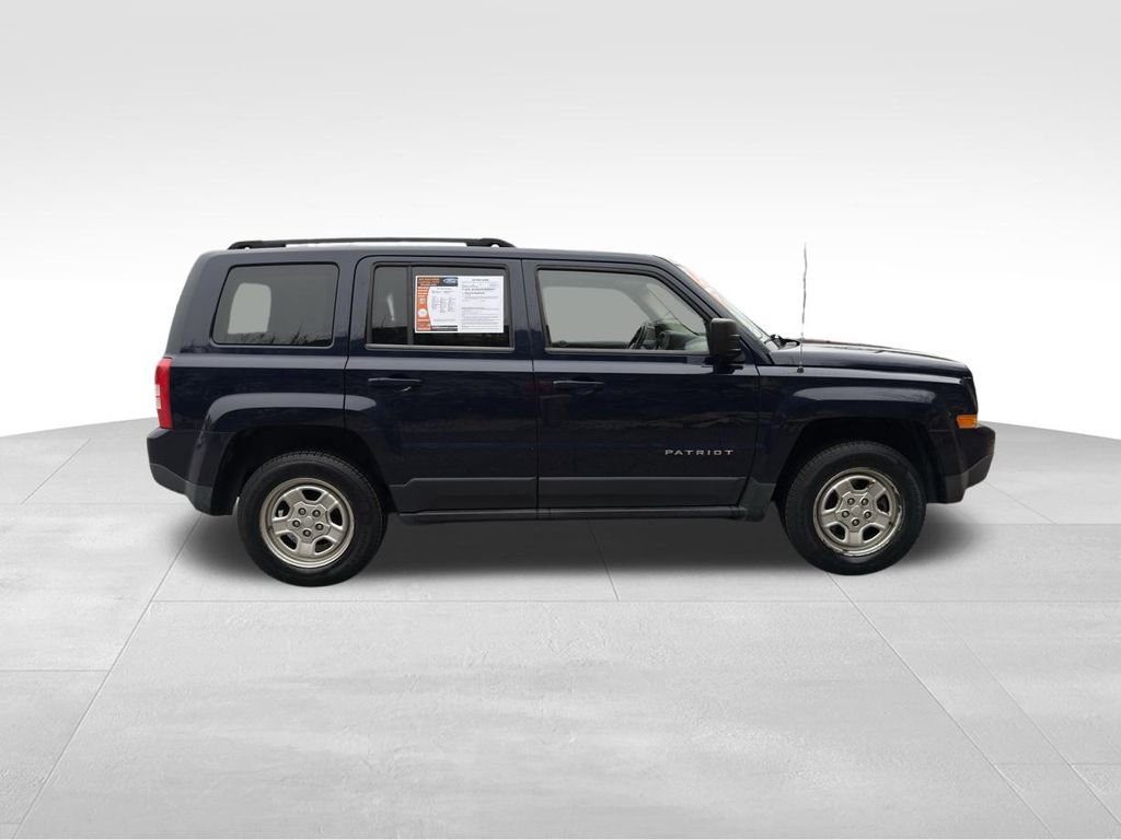 Used 2014 Jeep Patriot Sport w/ Power Value Group image 4