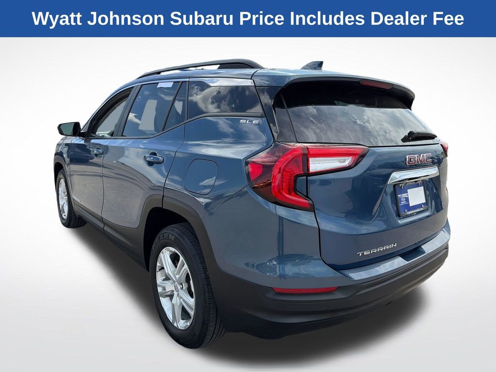 Used 2024 GMC Terrain SLE w/ Driver Convenience Package FWD image 5