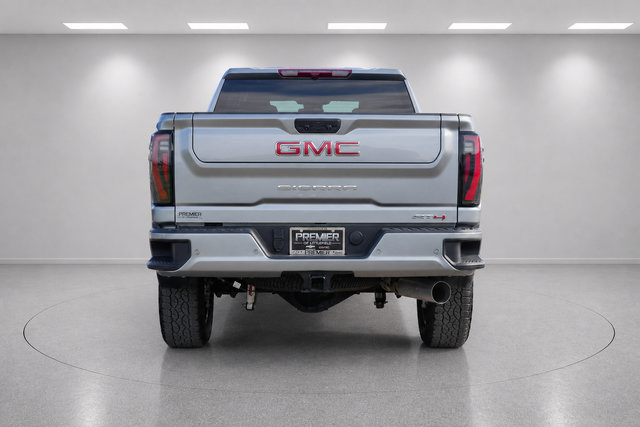 Used 2026 GMC Sierra 2500 AT4 AWD/4WD image 4