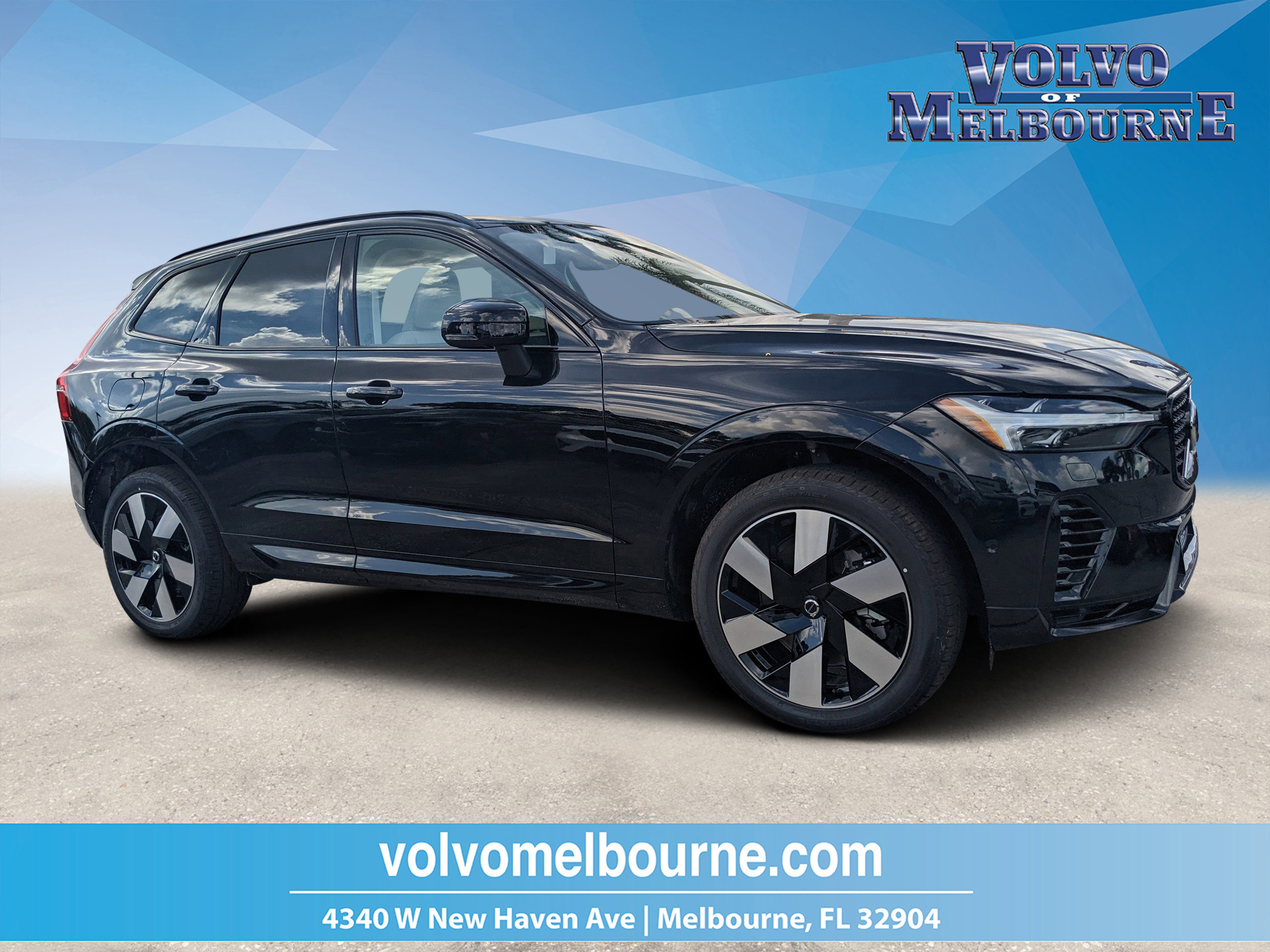 New 2025 Volvo XC60 T8 Plus w/ Protection Package Premier