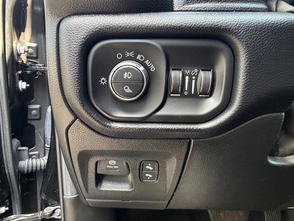 Certified 2019 RAM 1500 Big Horn AWD/4WD image 30
