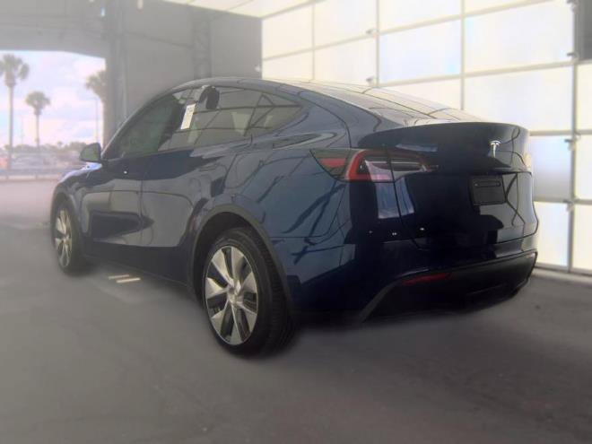 Used 2021 Tesla Model Y Long Range AWD/4WD image 6