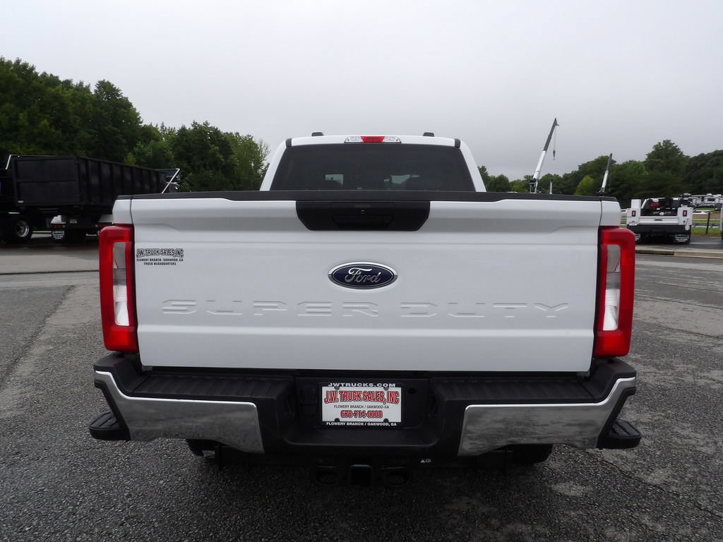 Used 2025 Ford F250 XLT w/ FX4 Off-Road Package AWD/4WD image 6