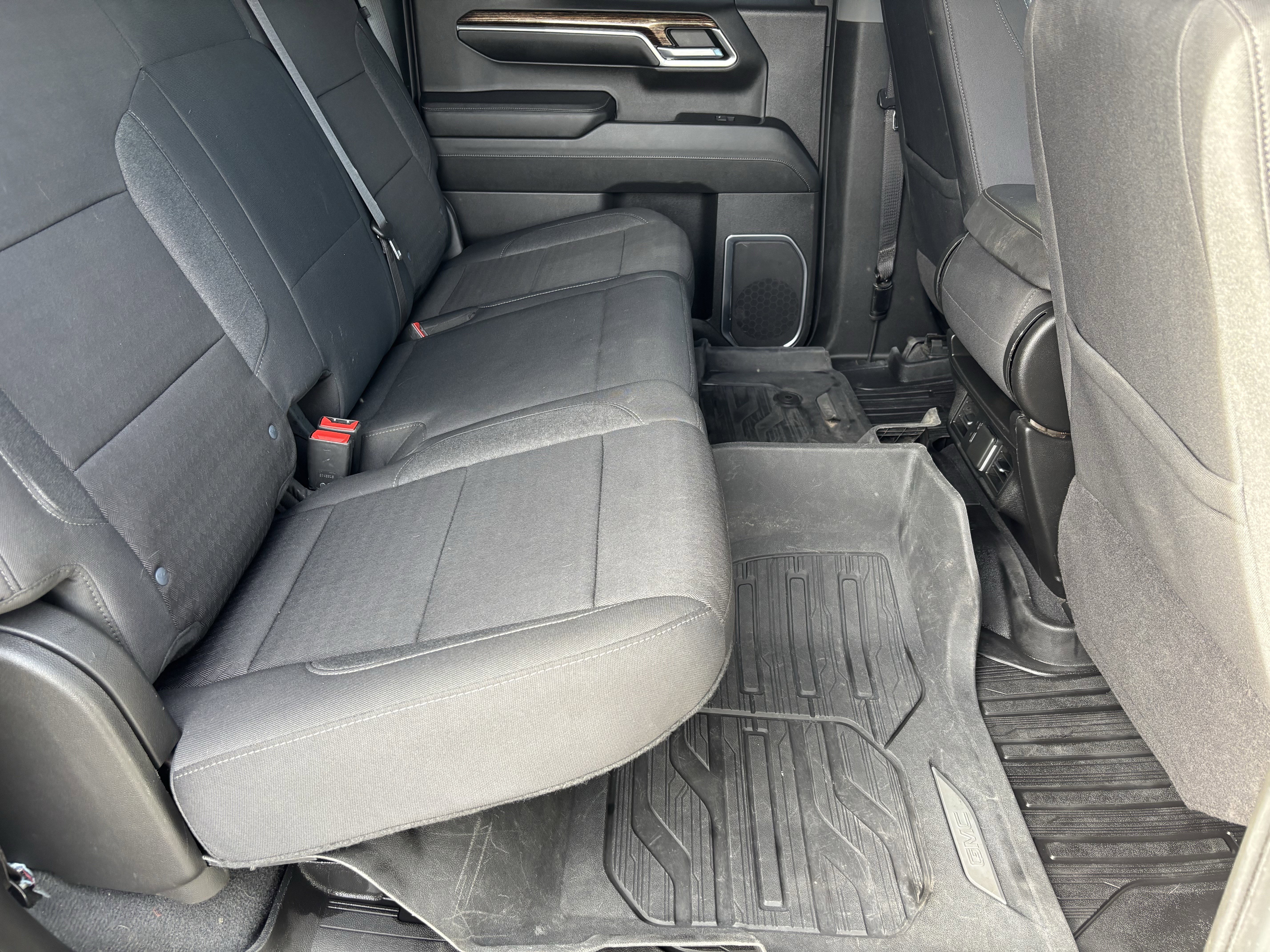 Used 2023 GMC Sierra 1500 SLE image 12