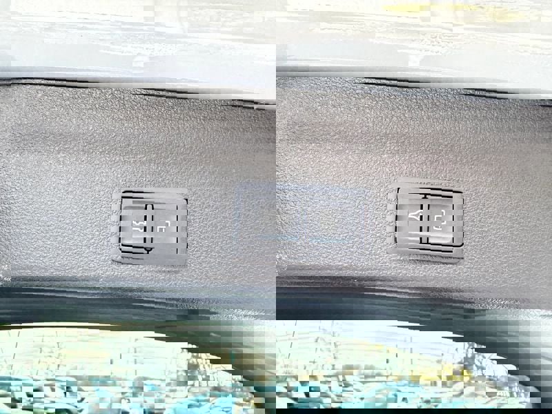 Used 2021 Audi RS 6 Avant Wagon 4D w/ Black Optic Package image 38