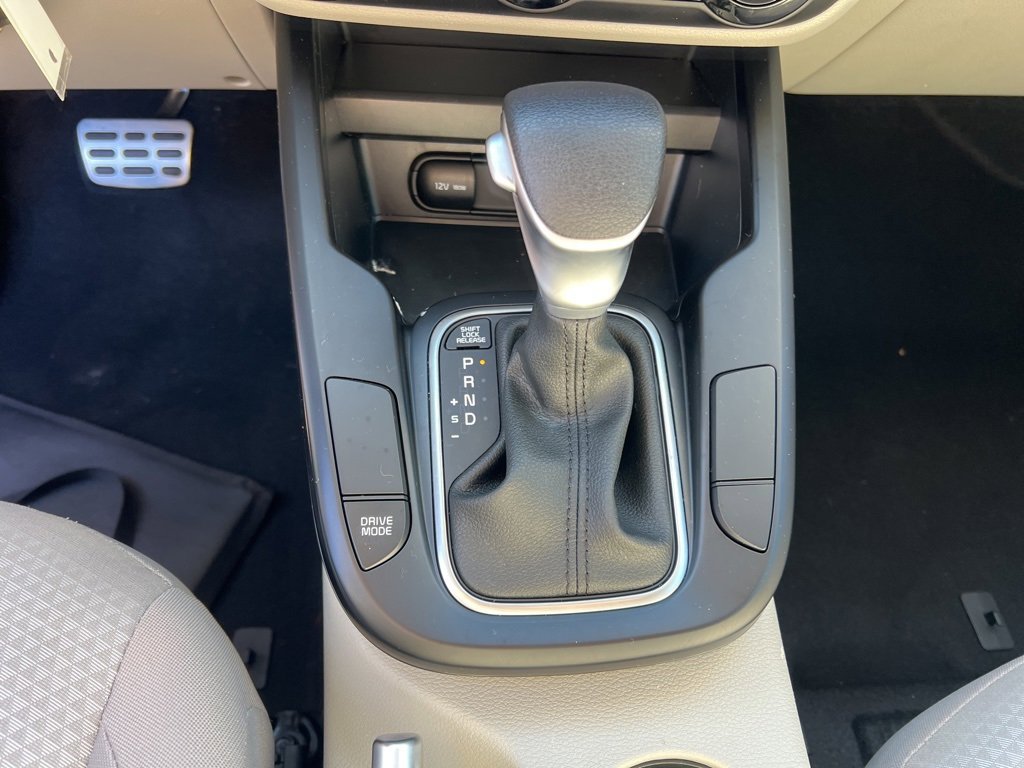 Used 2023 Kia Soul LX w/ LX Technology Package image 16