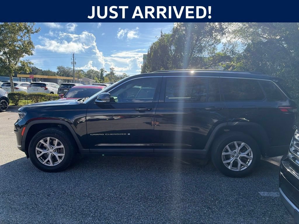 Used 2021 Jeep Grand Cherokee L Limited AWD/4WD image 3