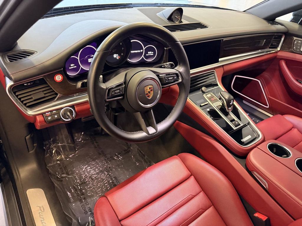 Certified 2023 Porsche Panamera 4 AWD/4WD image 4