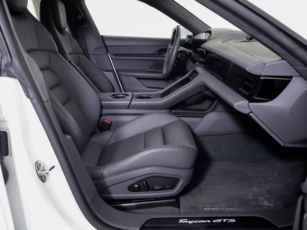 Certified 2024 Porsche Taycan GTS image 8