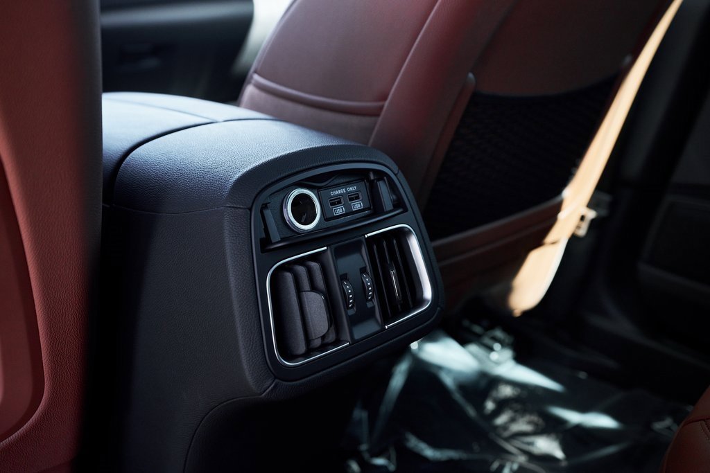 Used 2022 Maserati Levante Modena image 32