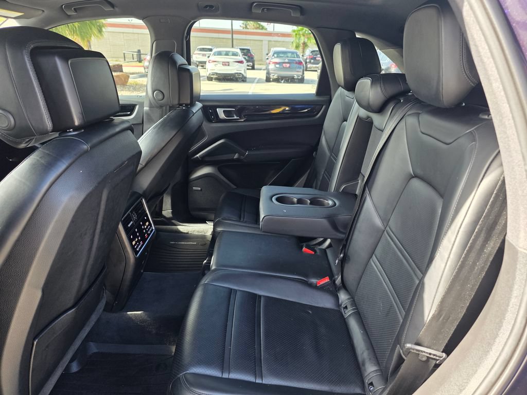 Used 2019 Porsche Cayenne AWD/4WD image 15