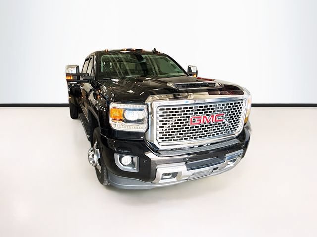 Used 2017 GMC Sierra 3500 Denali w/ Duramax Plus Package AWD/4WD image 3