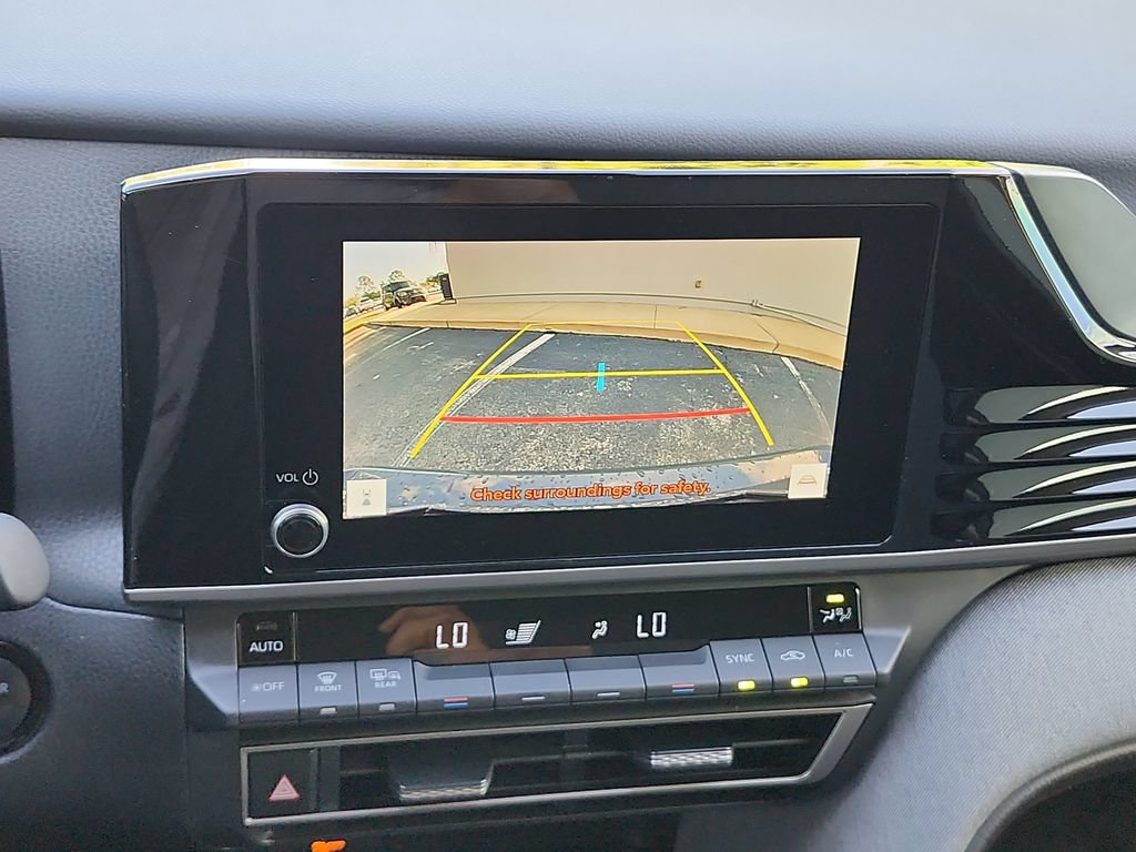 Used 2025 Toyota Camry LE FWD image 27