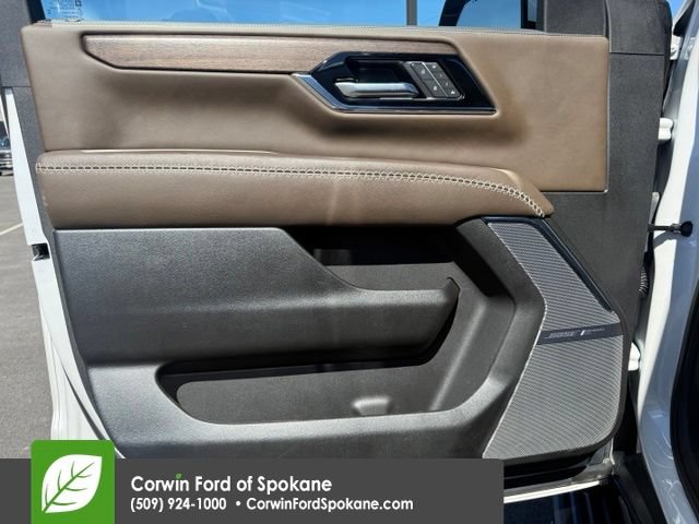 Used 2025 GMC Yukon XL Denali Ultimate AWD/4WD image 23