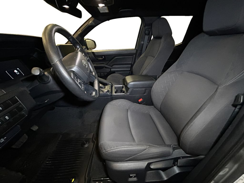 Used 2024 Toyota Tacoma SR5 AWD/4WD image 9