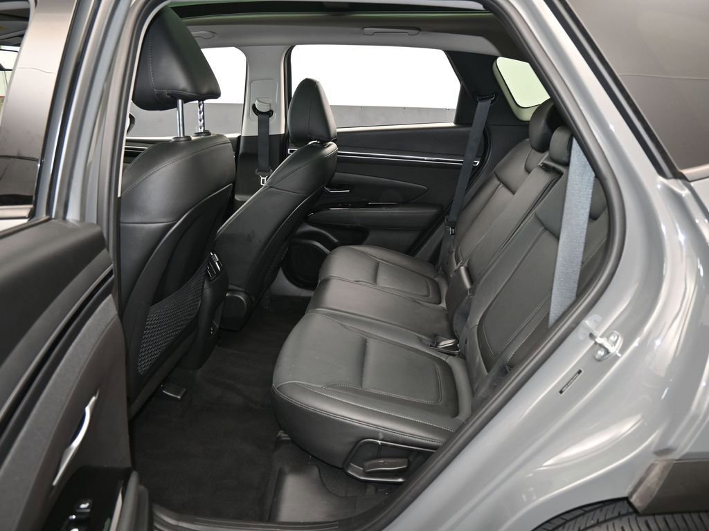 Used 2024 Hyundai Tucson Limited image 35
