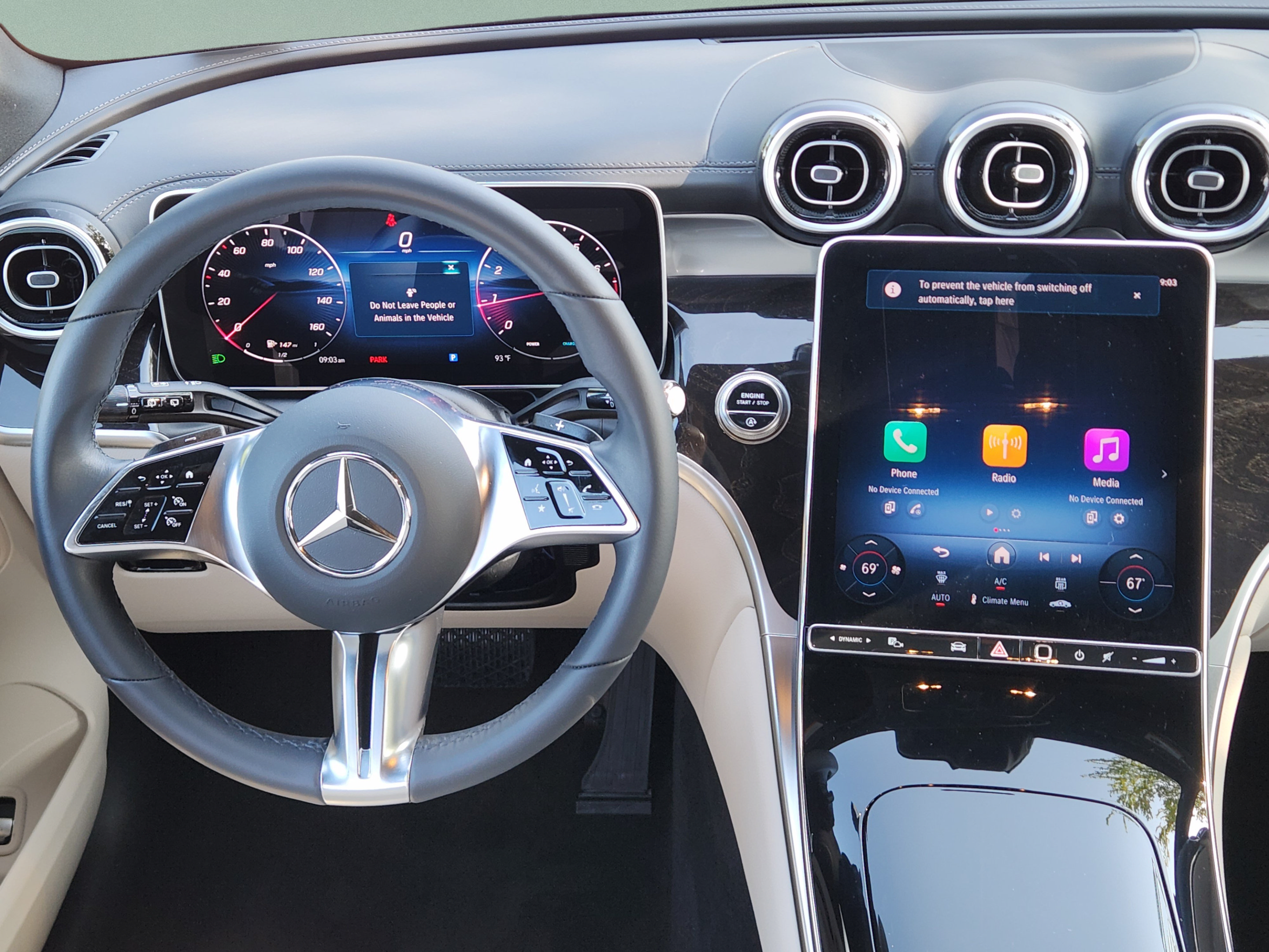 Used 2025 Mercedes-Benz GLC 300 image 21