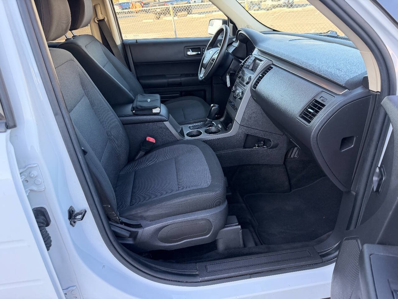 Used 2017 Ford Flex SE FWD image 37