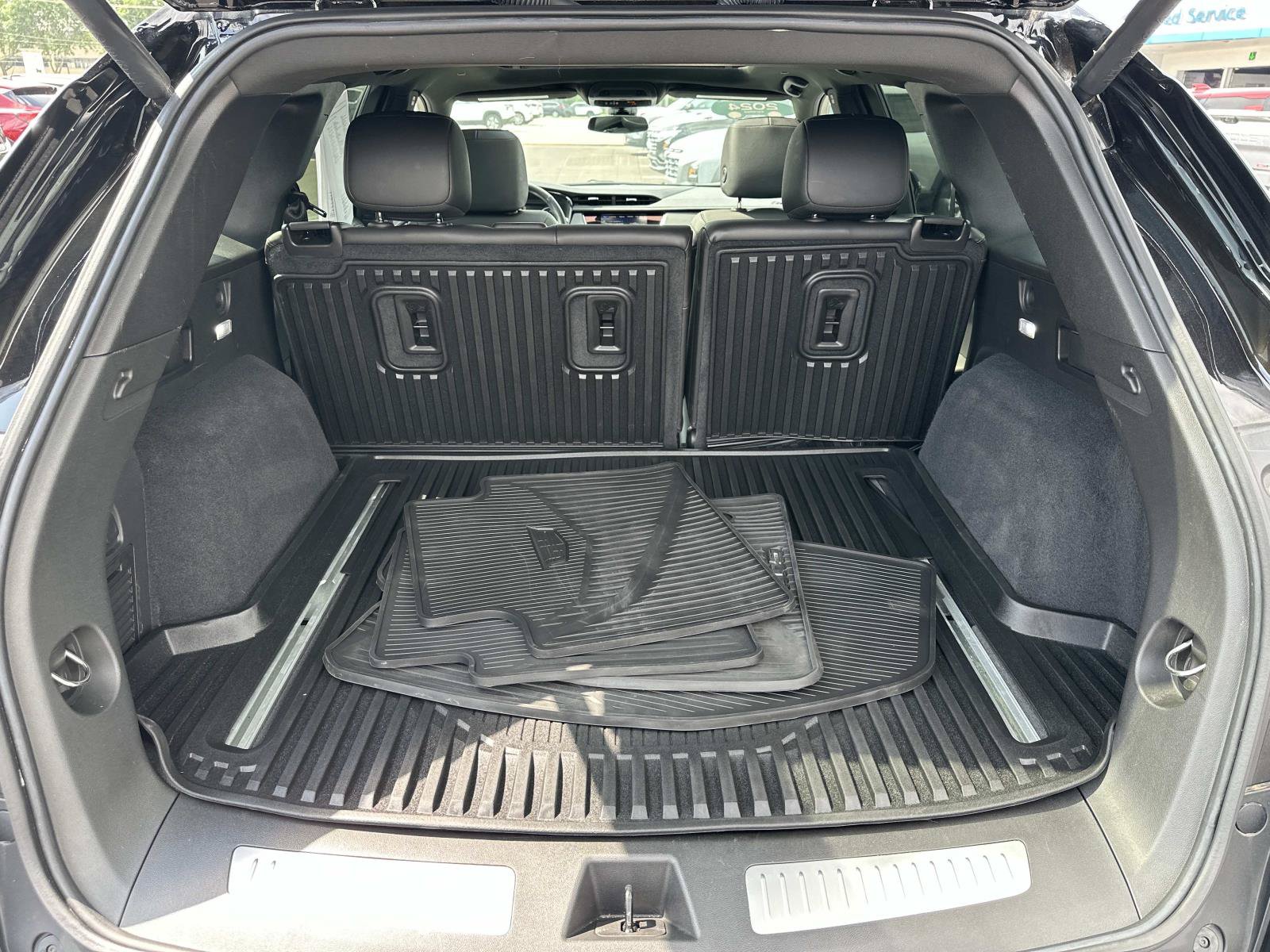 Certified 2024 Cadillac XT5 Premium Luxury AWD/4WD image 9