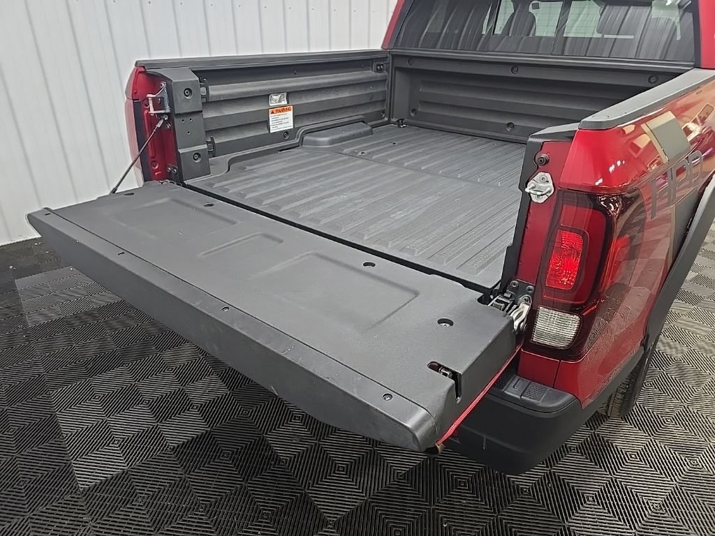 Certified 2023 Honda Ridgeline RTL image 11