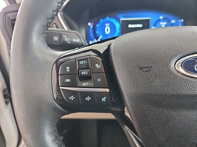 Used 2021 Ford Escape Titanium image 24