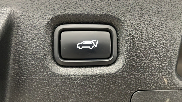 Used 2023 Hyundai Santa Fe SEL w/ Premium Package AWD/4WD image 30
