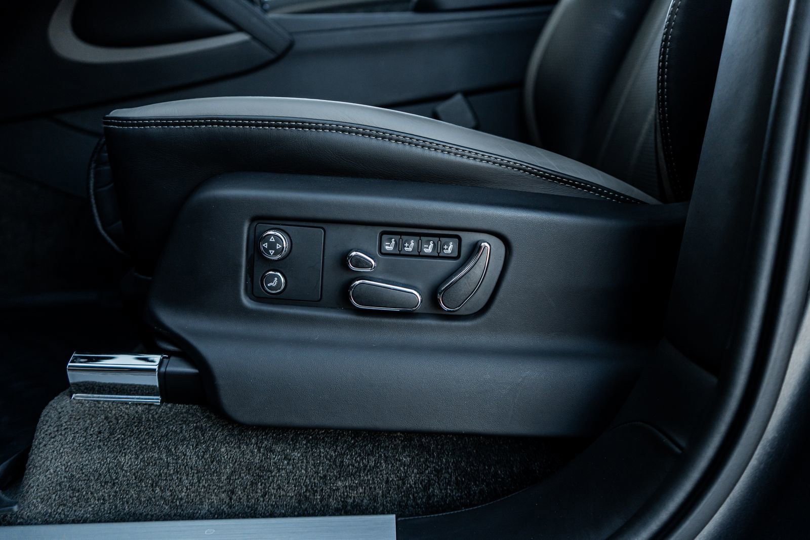 Certified 2023 Bentley Bentayga Speed image 27