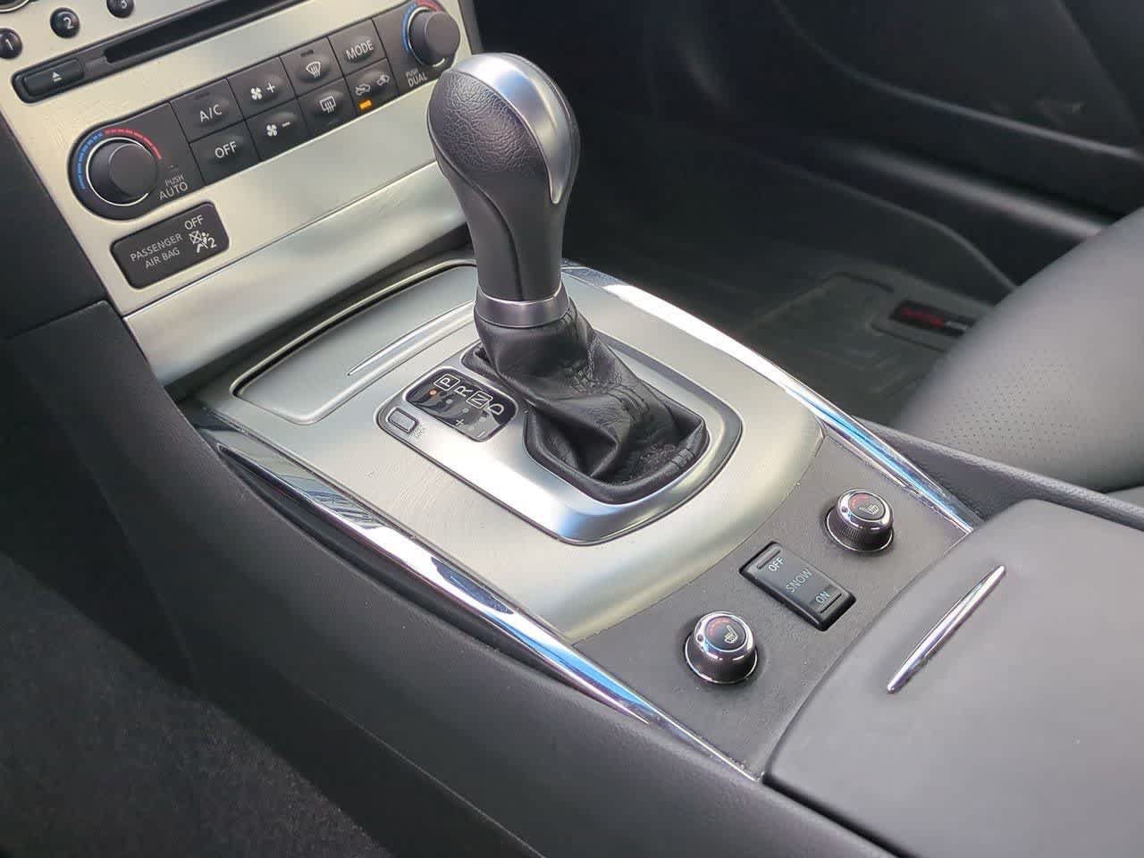 Used 2013 INFINITI G37 x Coupe w/ Premium Pkg AWD/4WD image 31