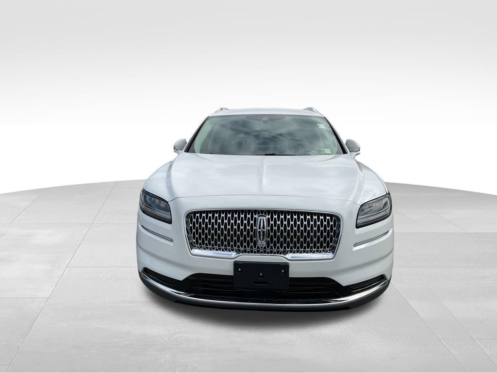 Used 2022 Lincoln Nautilus AWD w/ Premium Package image 3
