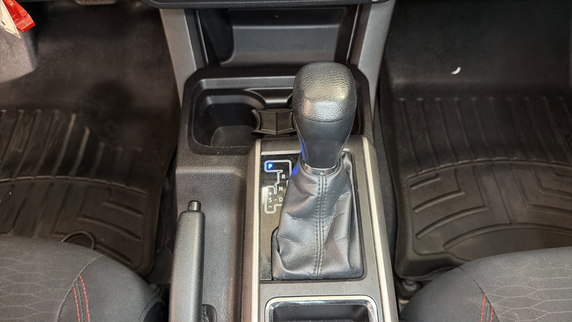 Used 2016 Toyota Tacoma SR5 w/ SR5 Appearance Package (SN) AWD/4WD image 23