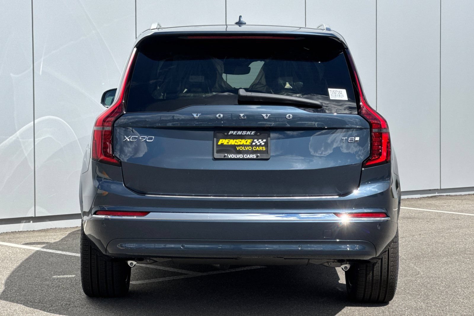 New 2026 Volvo XC90 T8 Ultra w/ Protection Package AWD/4WD image 4
