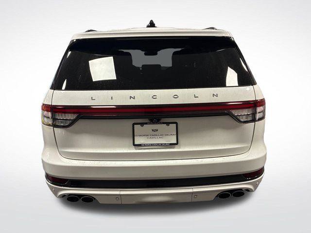Used 2025 Lincoln Aviator Reserve w/ Jet Appearance Package RWD image 35