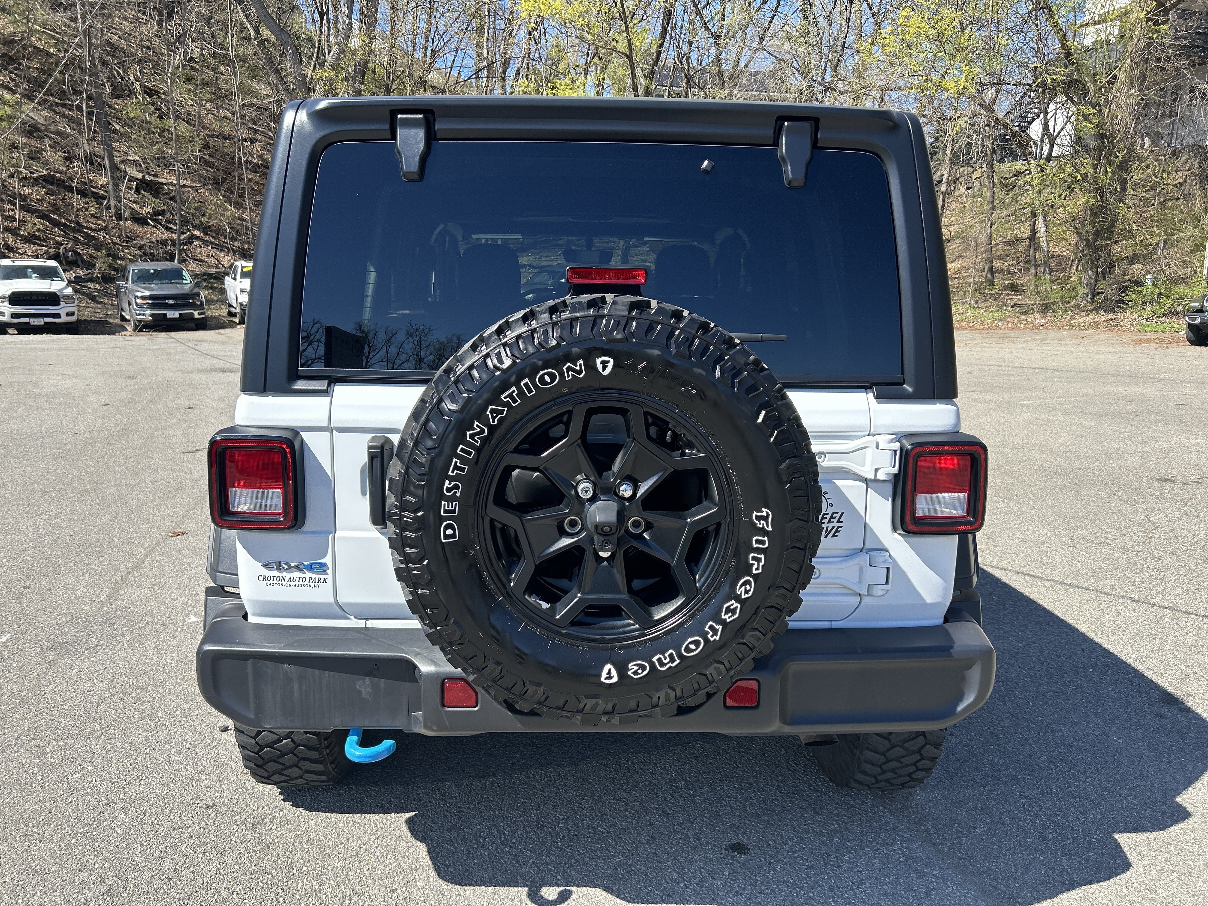 Used 2023 Jeep Wrangler Unlimited w/ Cold Weather Group AWD/4WD image 6