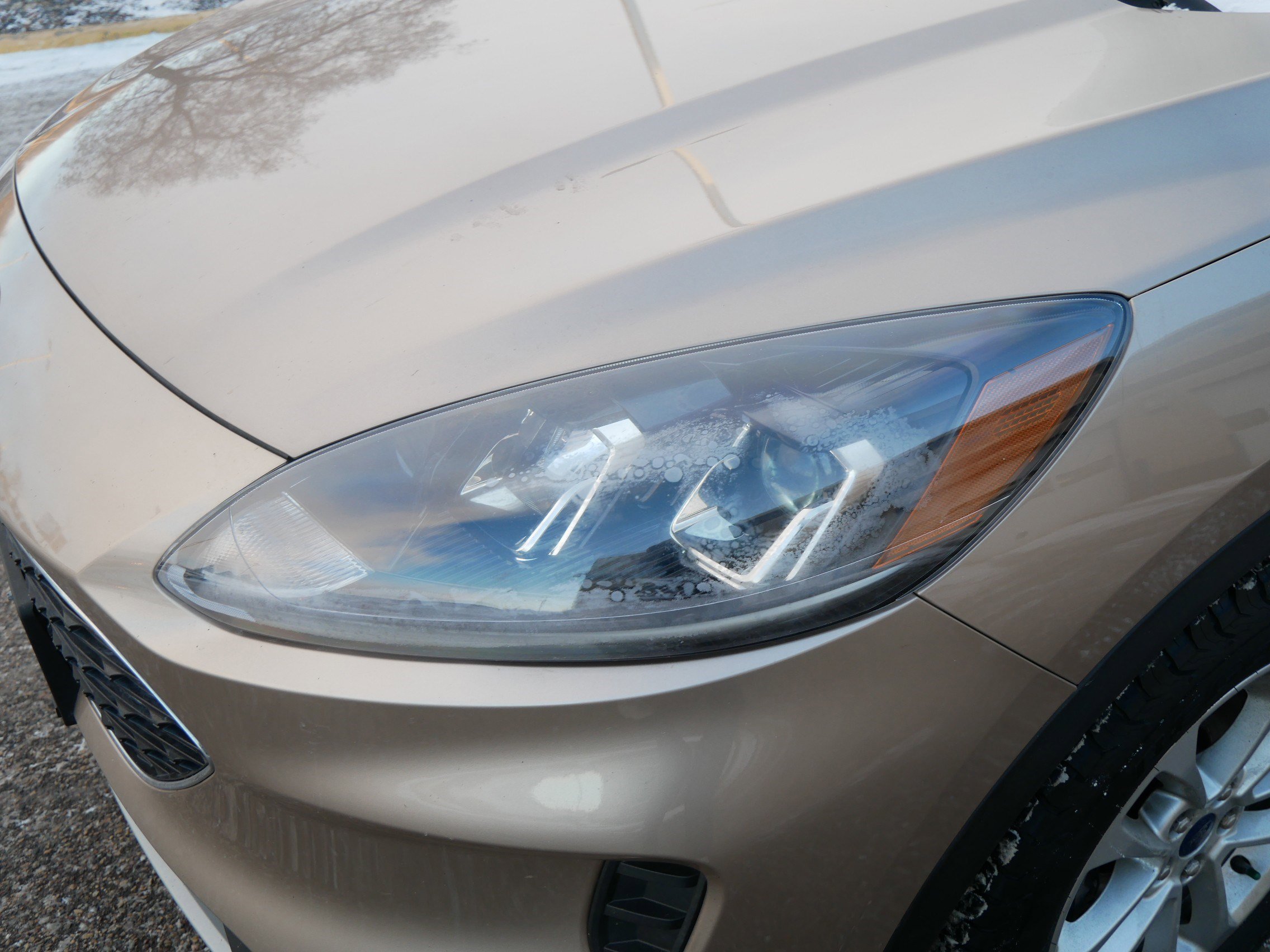 Used 2020 Ford Escape SE image 16