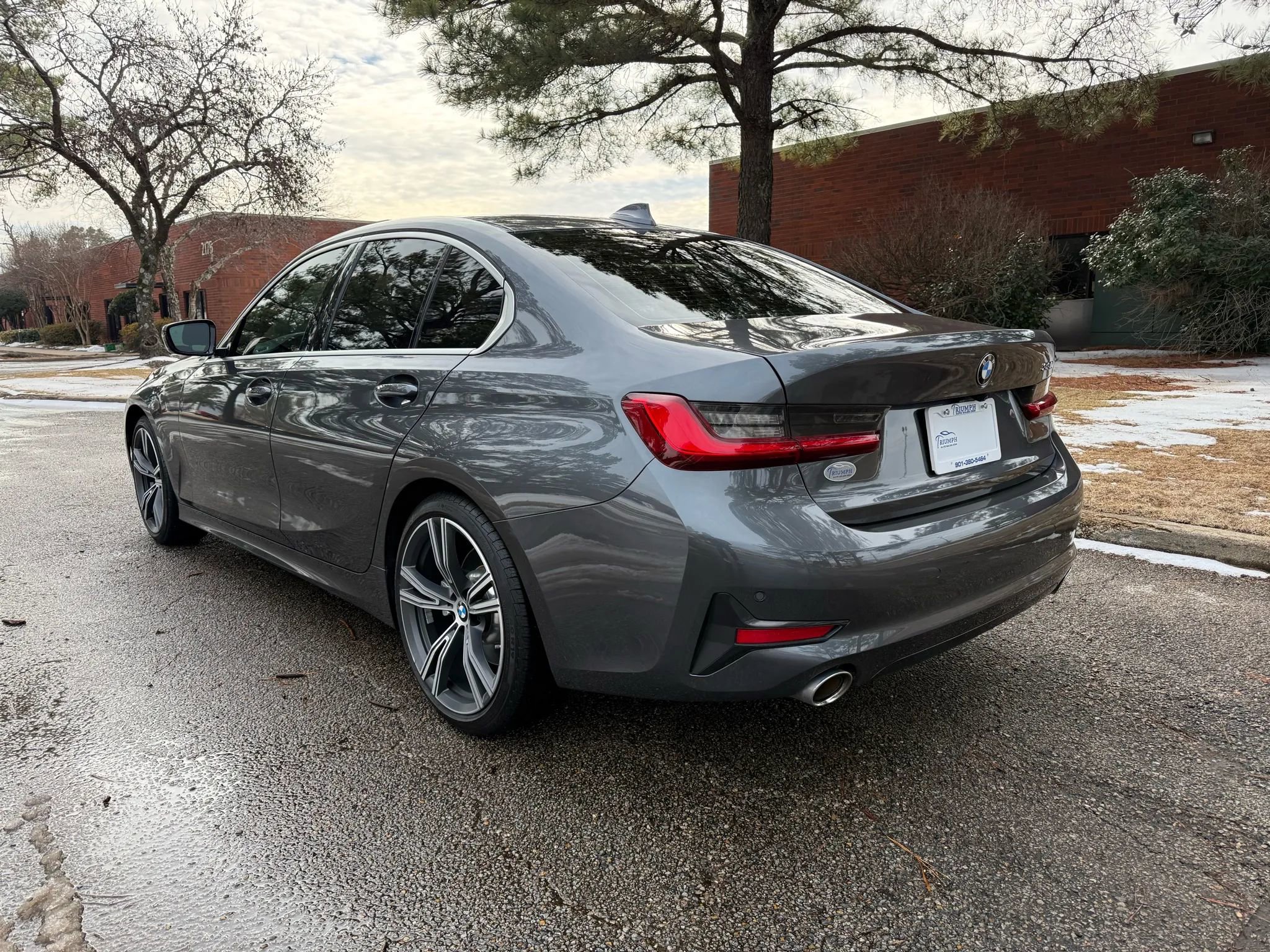 Used 2021 BMW 330i Sedan w/ Driving Assistance Package RWD image 3