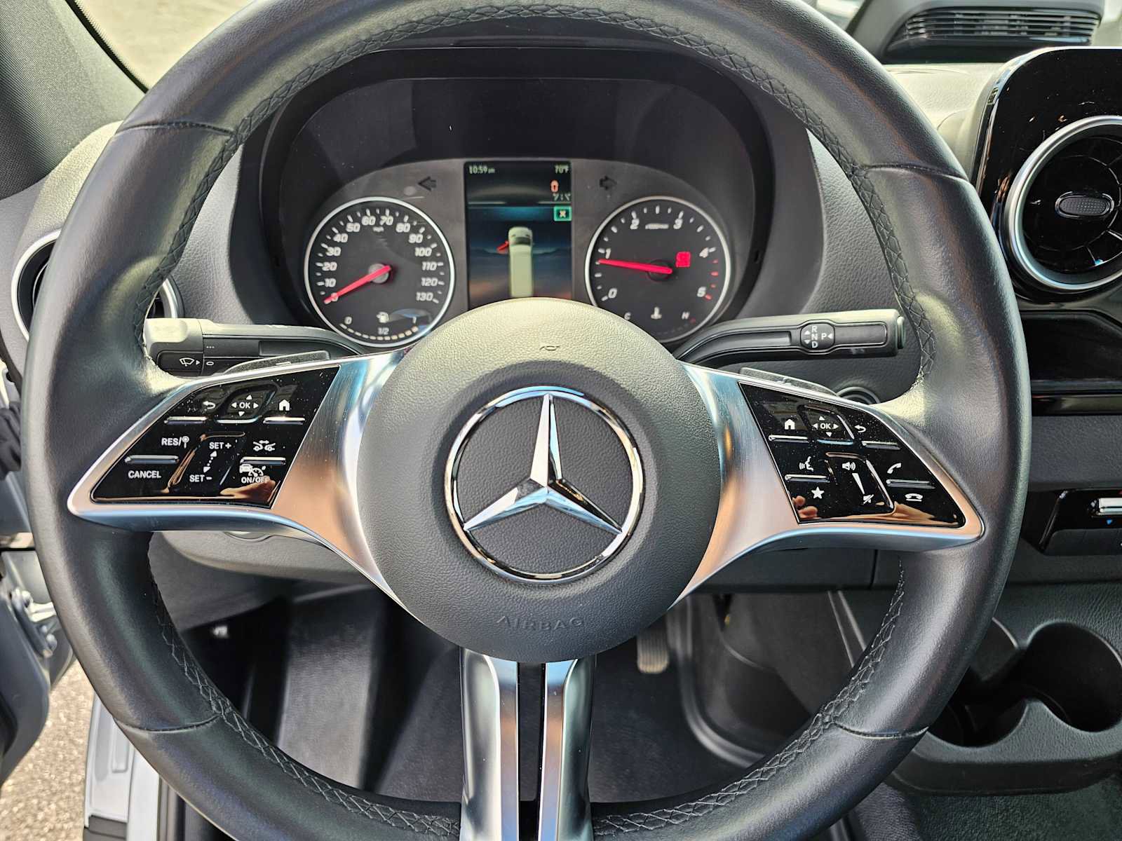 Used 2025 Mercedes-Benz Sprinter 2500 image 22