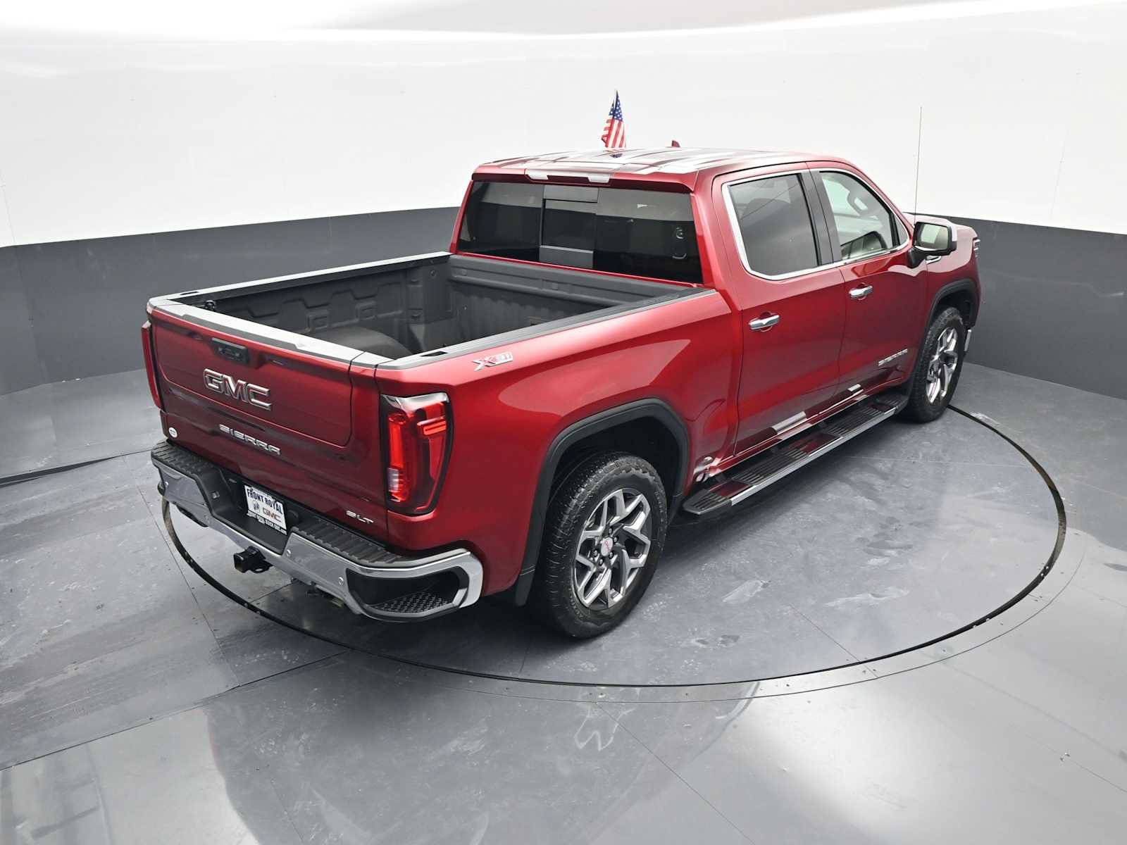 Used 2022 GMC Sierra 1500 SLT w/ SLT Premium Plus Package image 28