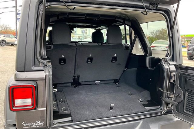 Used 2024 Jeep Wrangler Sport S AWD/4WD image 29