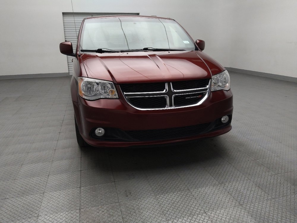 Used 2017 Dodge Grand Caravan SXT FWD image 14