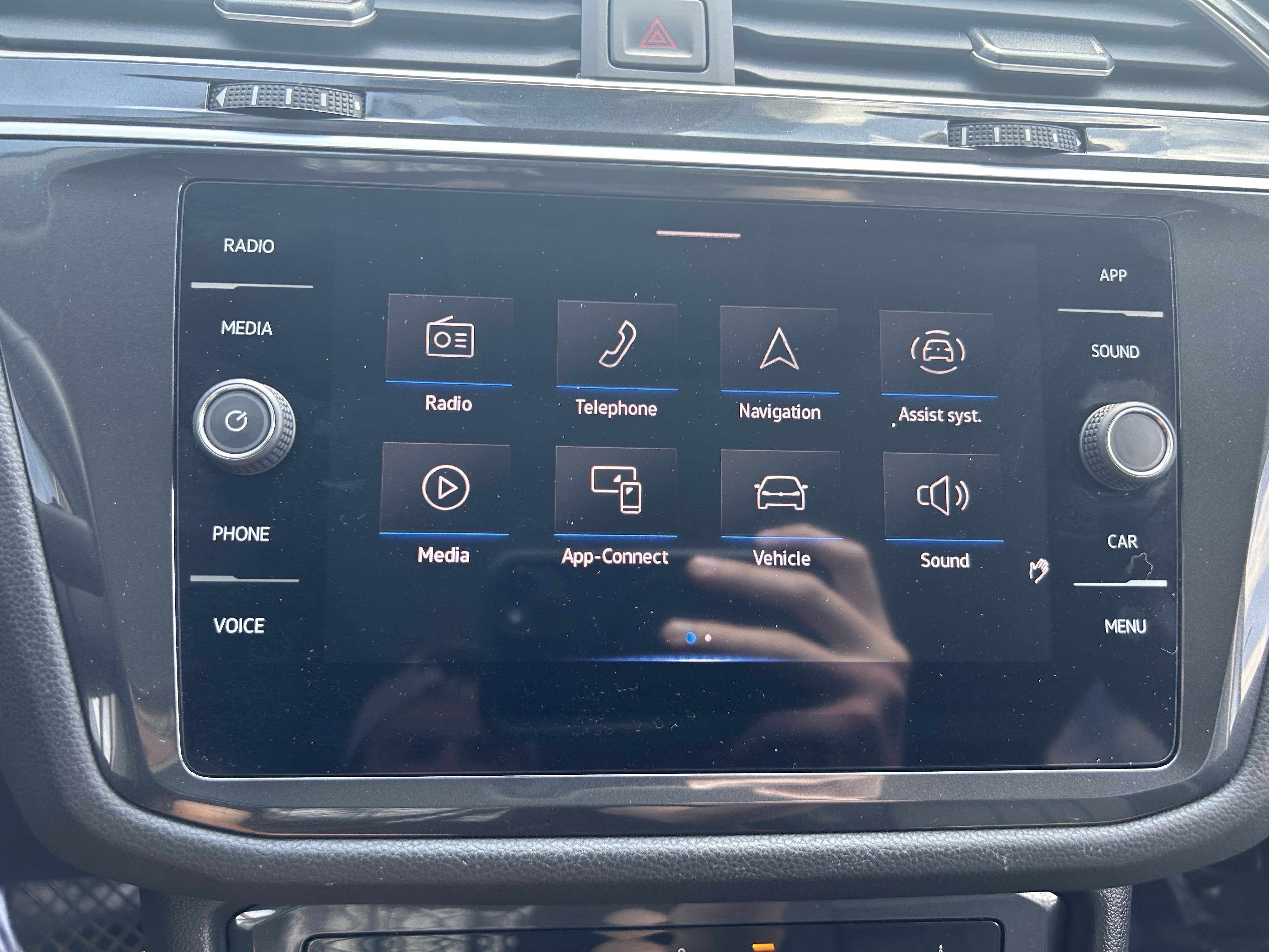 Certified 2024 Volkswagen Tiguan SE AWD/4WD image 12