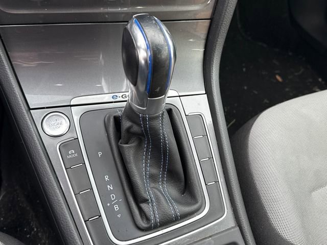 Used 2016 Volkswagen e-Golf SE w/ DC Fast Charging Package image 21