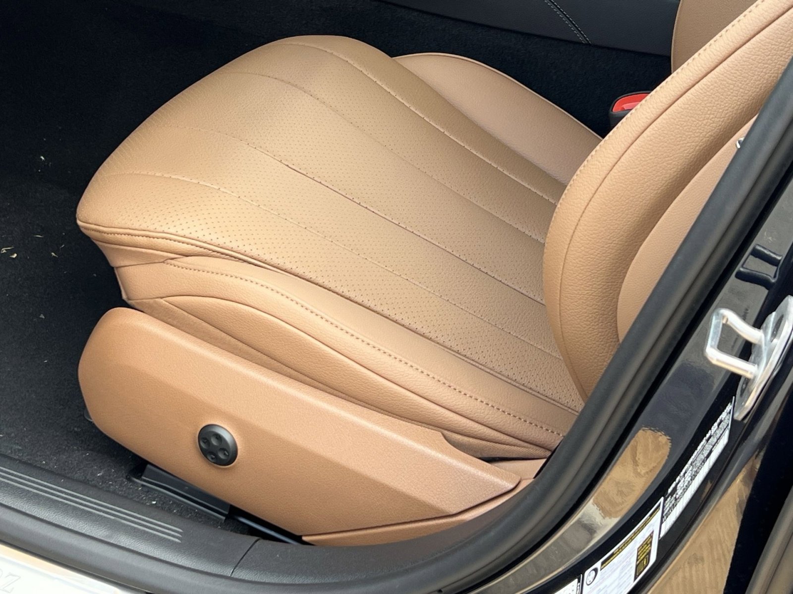 New 2026 Mercedes-Benz E 450 4MATIC Sedan image 12