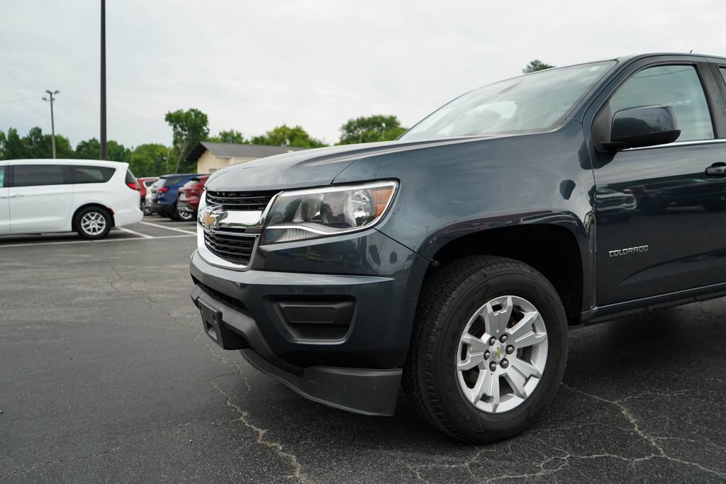 Used 2020 Chevrolet Colorado LT AWD/4WD image 16