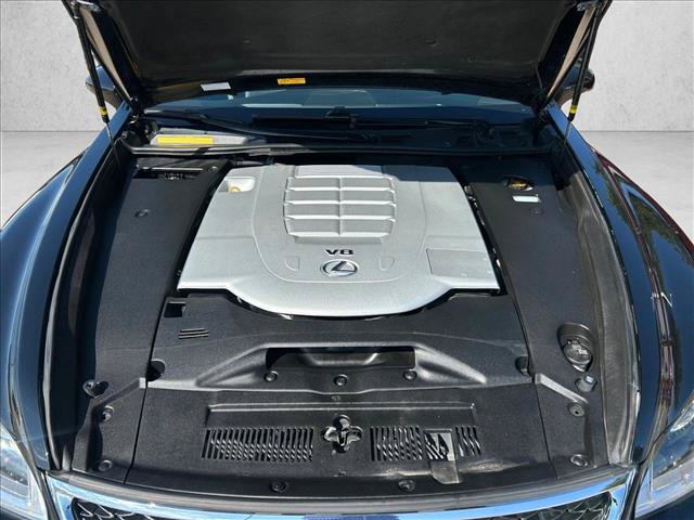 Used 2015 Lexus LS 460 AWD w/ F Sport Package image 24