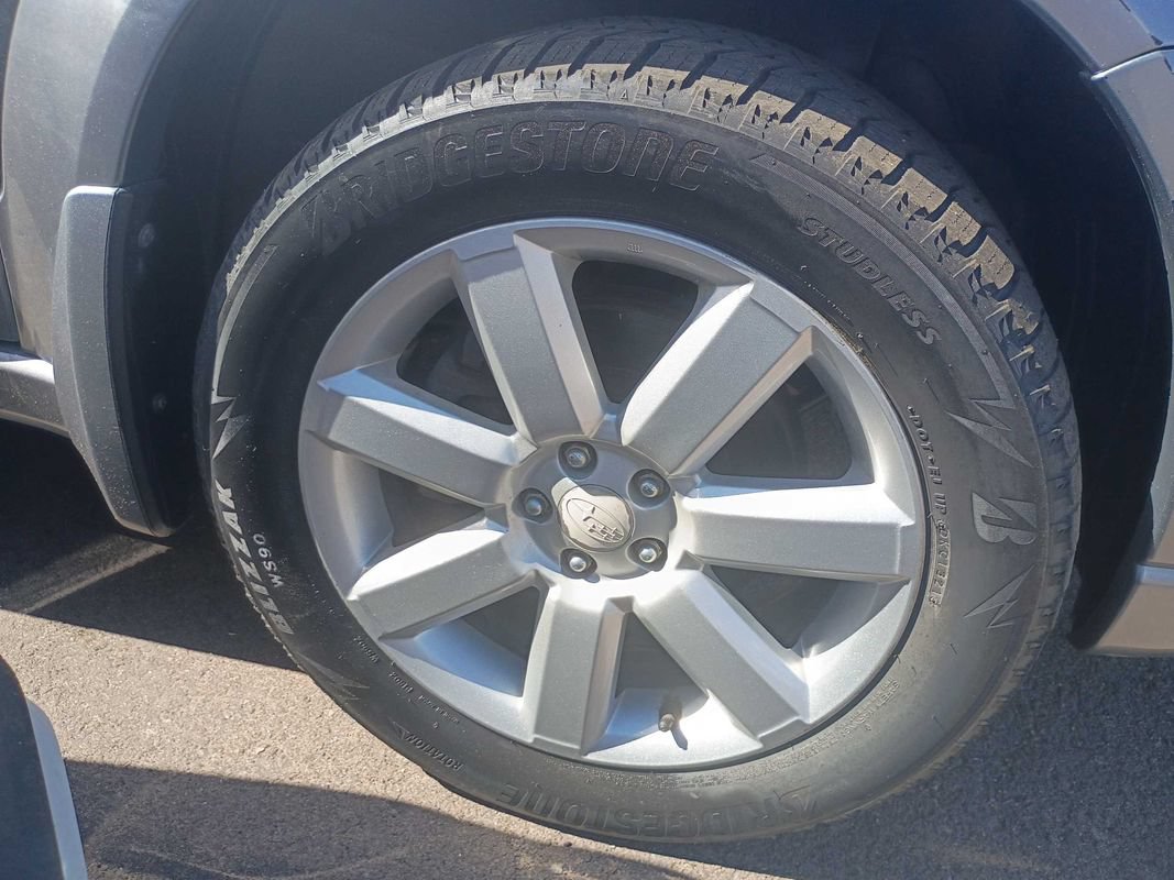 Used 2009 Subaru Outback 2.5i Special Edition AWD/4WD image 19
