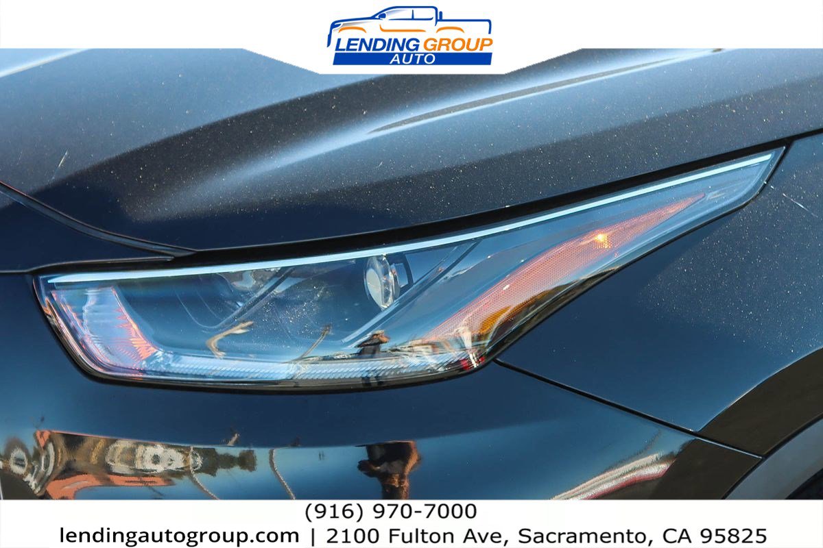 Used 2021 Toyota Highlander XLE image 12