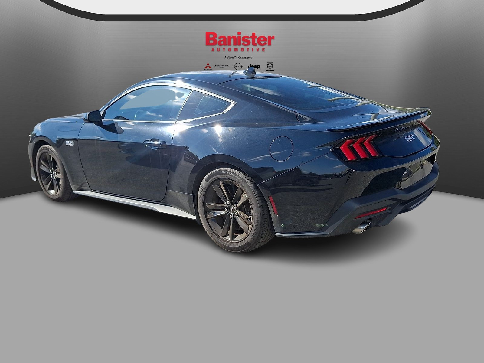 Used 2024 Ford Mustang GT RWD image 6